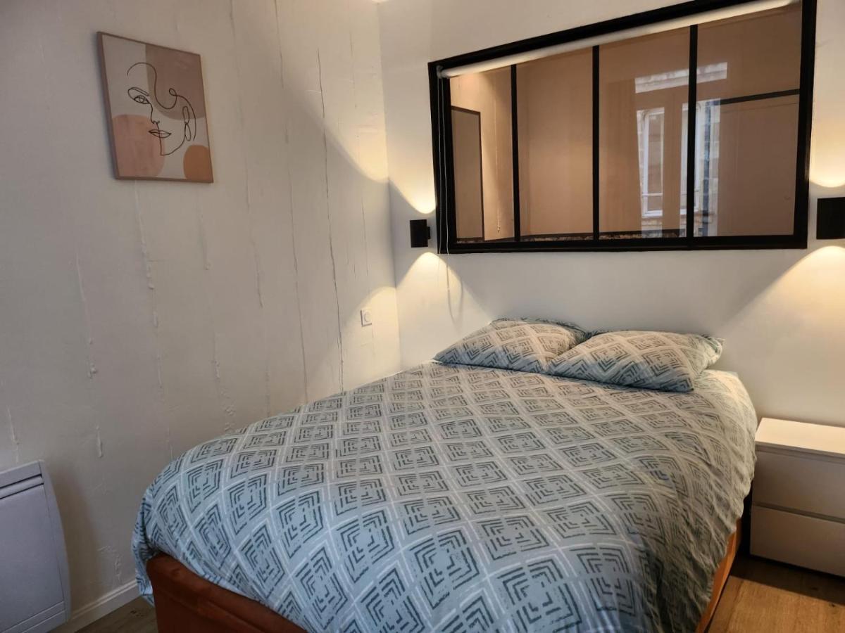 Charmant Cocon Iode Cosy Equipe, Baigne De Lumiere, Situe Au Coeur De La Rochelle A 1Min A Pied Du Marche Central Avec Tv Et Wifi Exterior foto